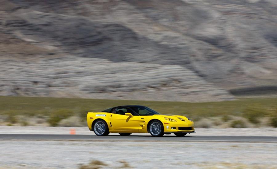  Chevrolet Corvette ZR1 2010 года  (фото 5 из 6)